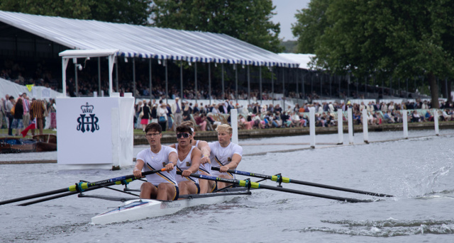 La Salle men's rowing team on the Schuylkill River