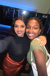 Kashish Patel, ‘25 (left), and Issa Jalloh, ‘25, in London for their study abroad experience.