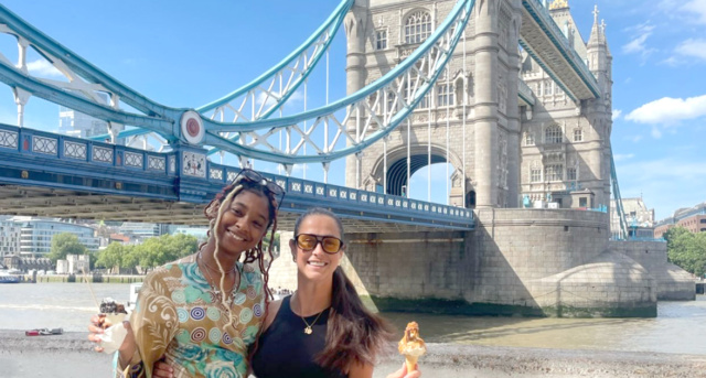 Left to right: Issa Jalloh, ‘25, with her advisor at the Tower Bridge in London.